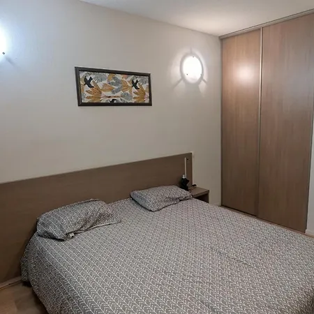 Apartament Pau'ze Idron